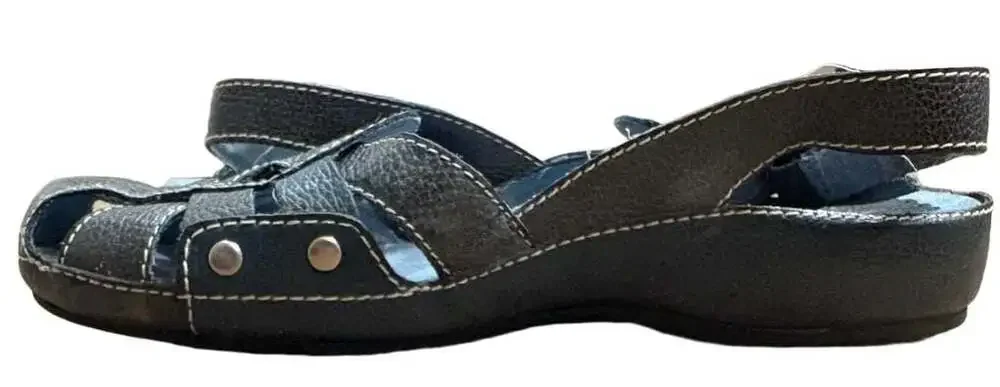 BareTraps women’s black